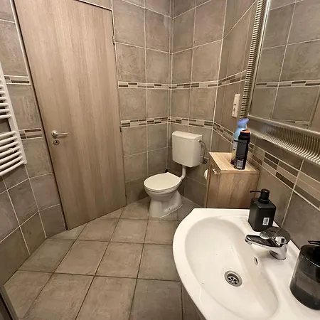 Appartement Bright Apartment In The Most Beautiful Street Of Budapest Vaci Street, Fashion Street Budapest