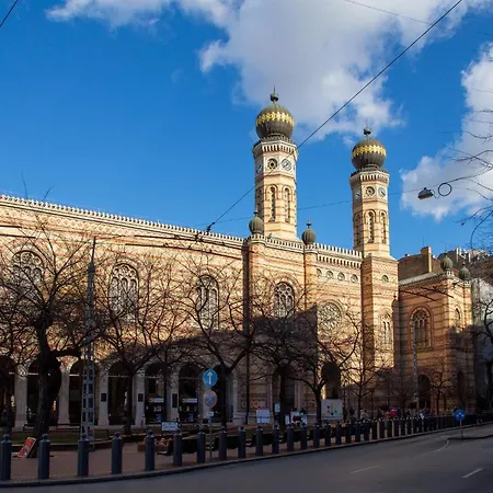 شقة Bright Apartment In The Most Beautiful Street Of Budapest Vaci Street, Fashion Street